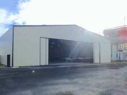 Hangar pour avions