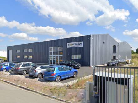 Bâtiment commercial MAG MOTO